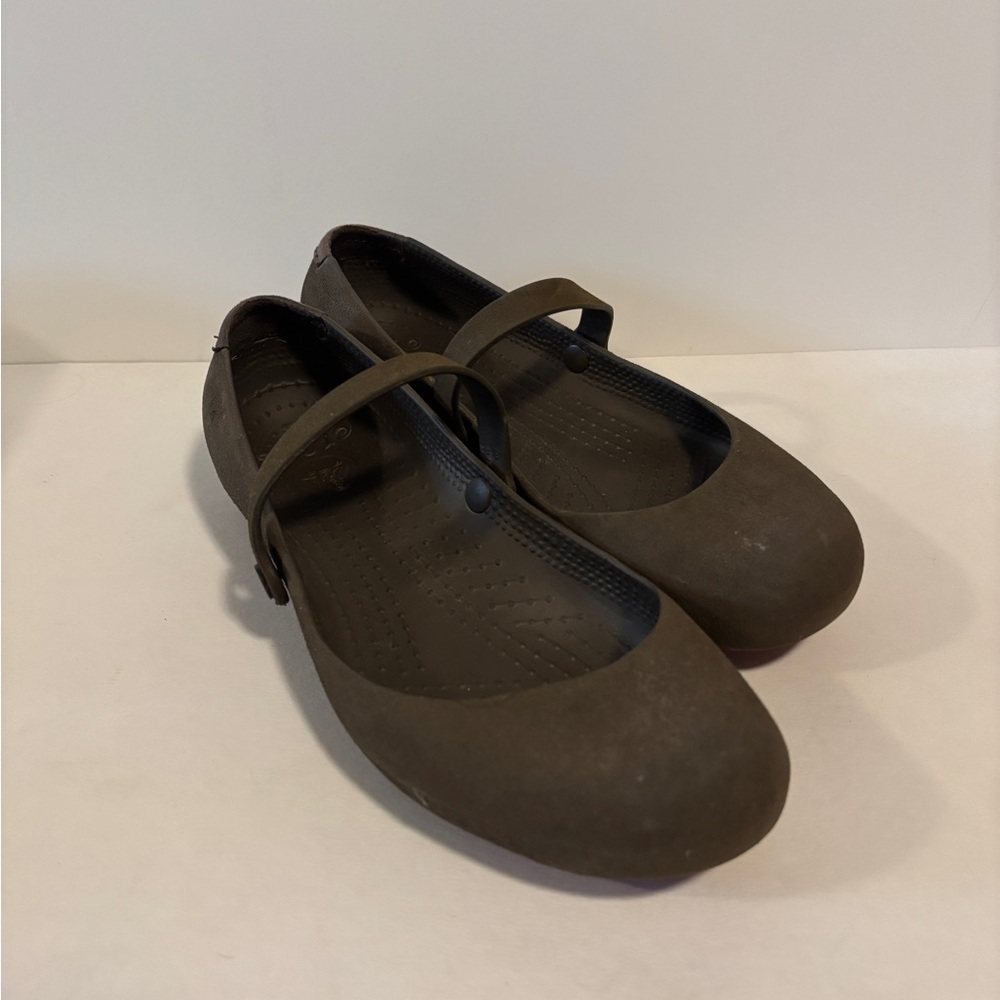 Women’s Crocs Mary Jane style, brown suede size 8
